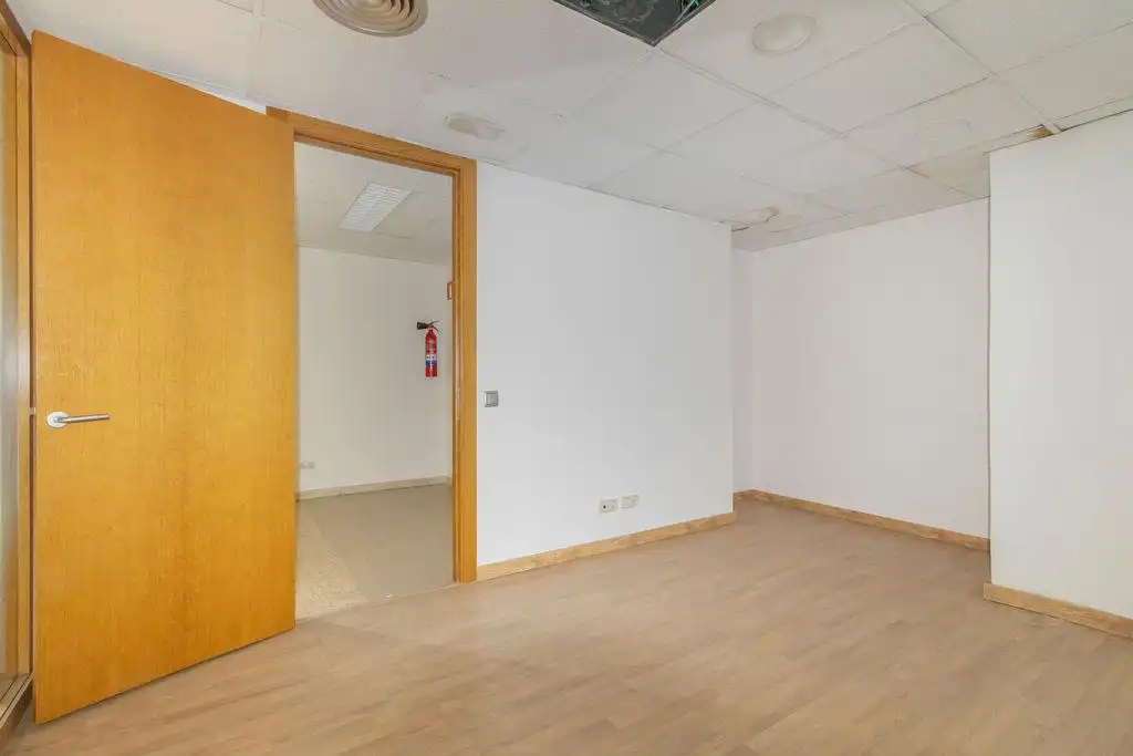 Gewerbefläche zur Miete in Avinguda de Balmes, imagen 17