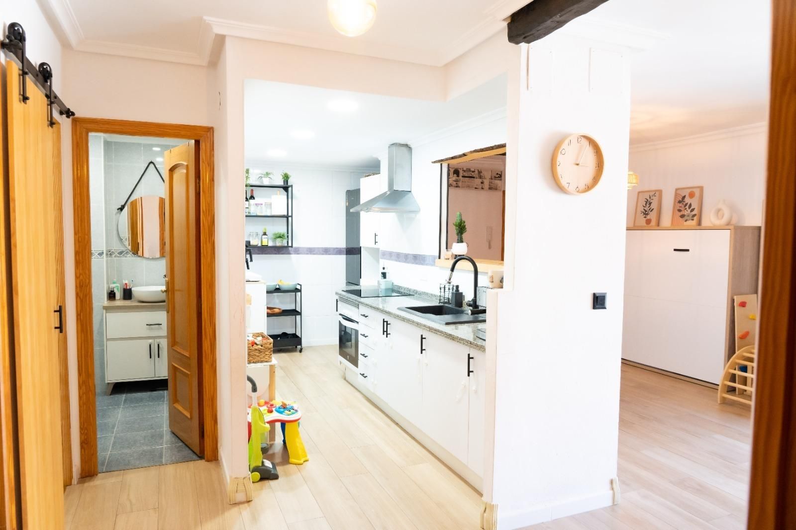 Kitchen of Flat for sale in Alicante / Alacant  with Air Conditioner, Heating and Terrace