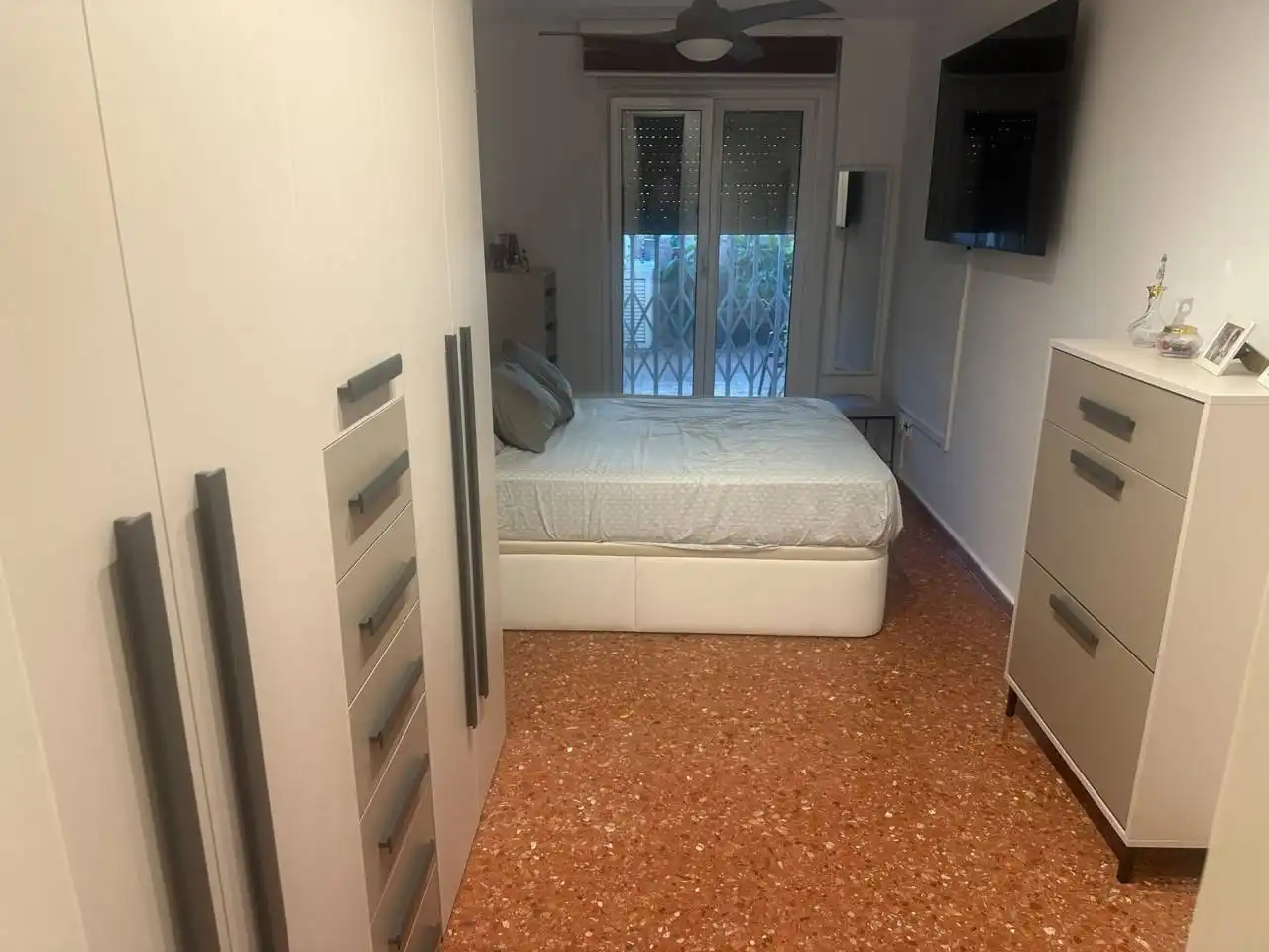 Bedroom of Attic for sale in Valencia  with Air Conditioner, Parquet flooring and Terrace
