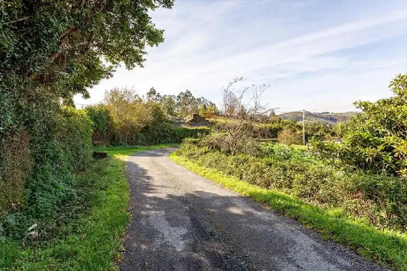 Casa adosada en venta en Ortigueira