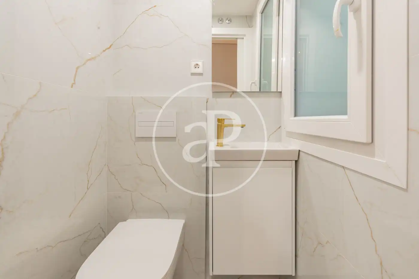 Baño de Piso en venta en Madrid con Aire acondicionado, Calefacción y Trastero
