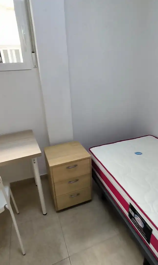 Schlafzimmer von Wohnung zur Miete in Murcia mit Möbliert