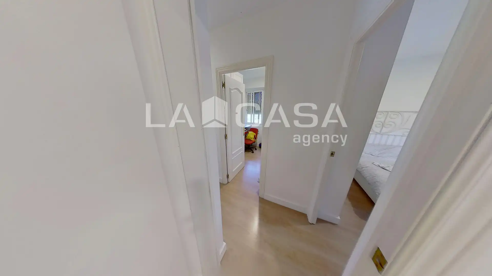 Flat for sale in Barcelona  with Balcony
