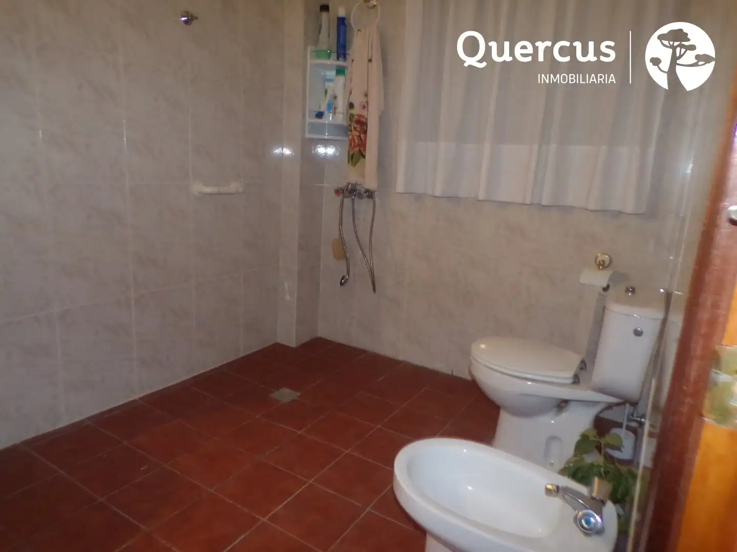 Bany de Casa o xalet en venda en Pinarnegrillo amb Calefacció i Jardí privat
