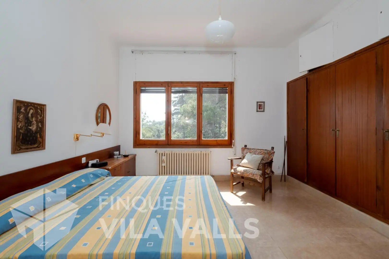 Dormitori de Casa o xalet en venda en Sant Quirze Safaja amb Jardí privat
