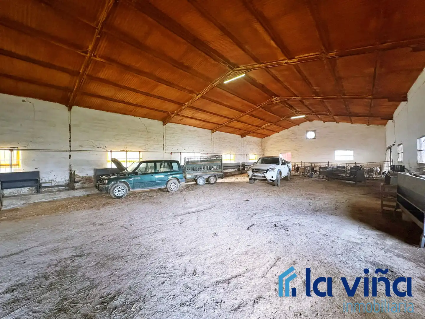 Parking de Casa o chalet en venta en Los Corrales con Aire acondicionado y Amueblado
