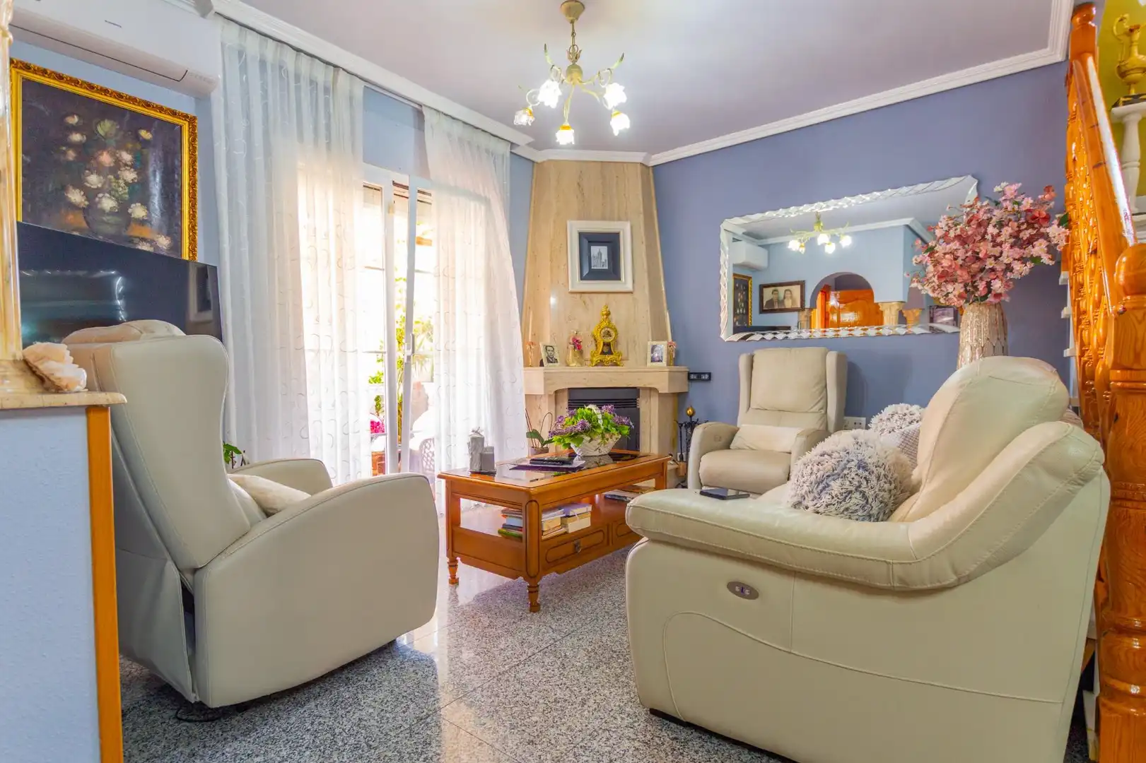 Sala d'estar de Casa o xalet en venda en San Juan de los Terreros