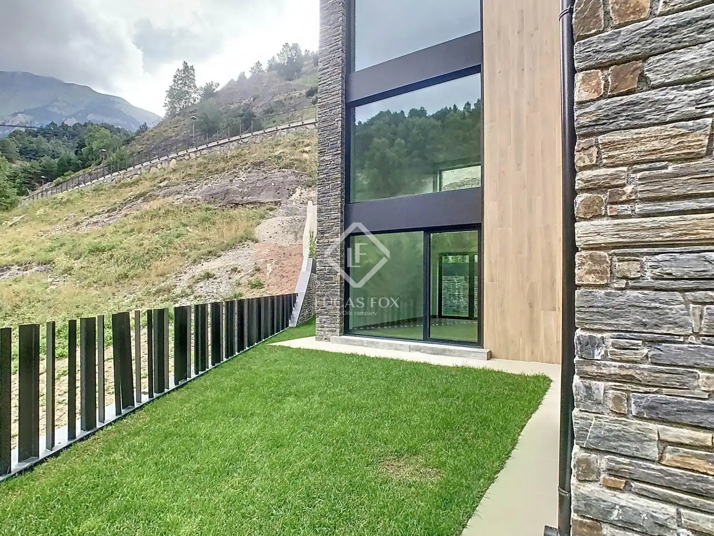 Außenansicht von Haus oder Chalet zum Verkauf in La Massana mit Klimaanlage, Heizung und Privatgarten
