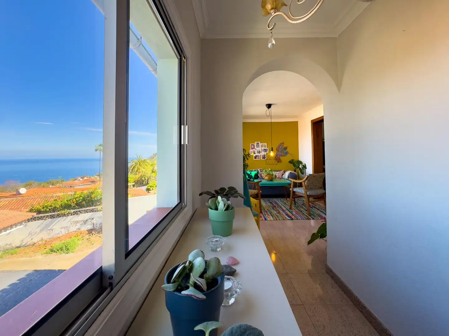 Sala d'estar de Casa o xalet en venda en La Orotava amb Jardí privat