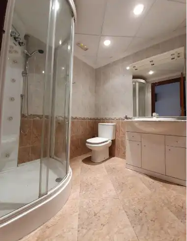 Baño de Casa o chalet en venta en Torrevieja con Aire acondicionado, Calefacción y Jardín privado