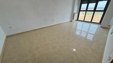 Foto 2 von Wohnung zum Verkauf in Calle Sándalo, 1, Santovenia de Pisuerga, Valladolid