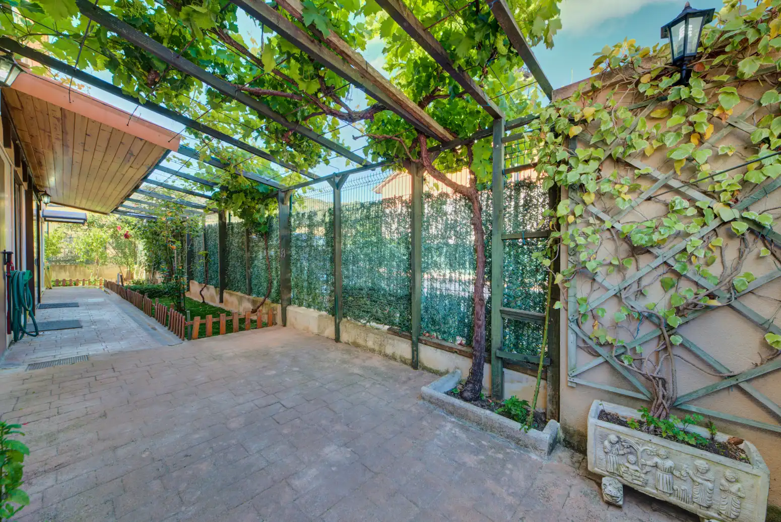 Garden of Attic for sale in Enériz / Eneritz  with Heating, Private garden and Parquet flooring