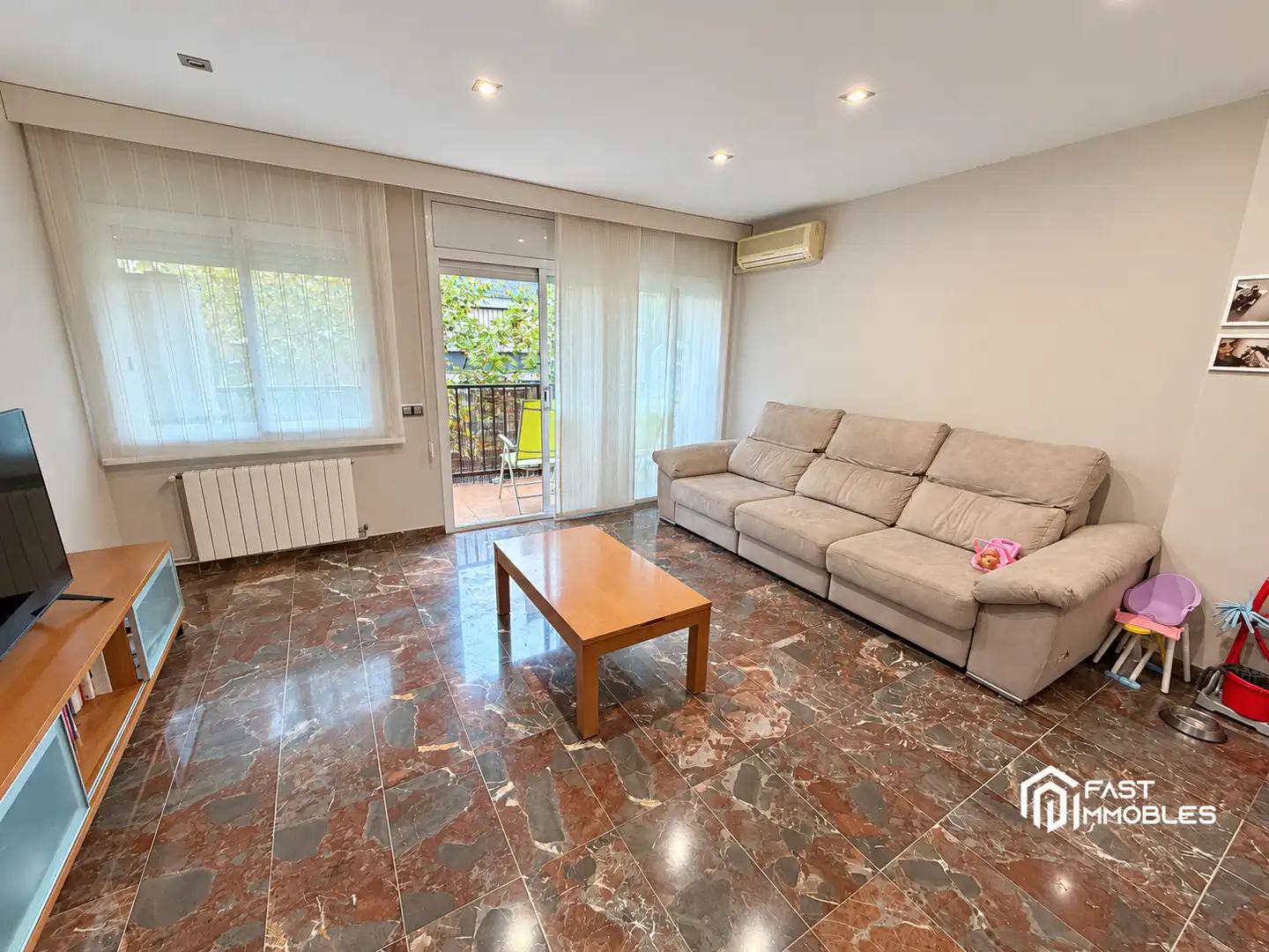 Living room of Flat for sale in Ponent