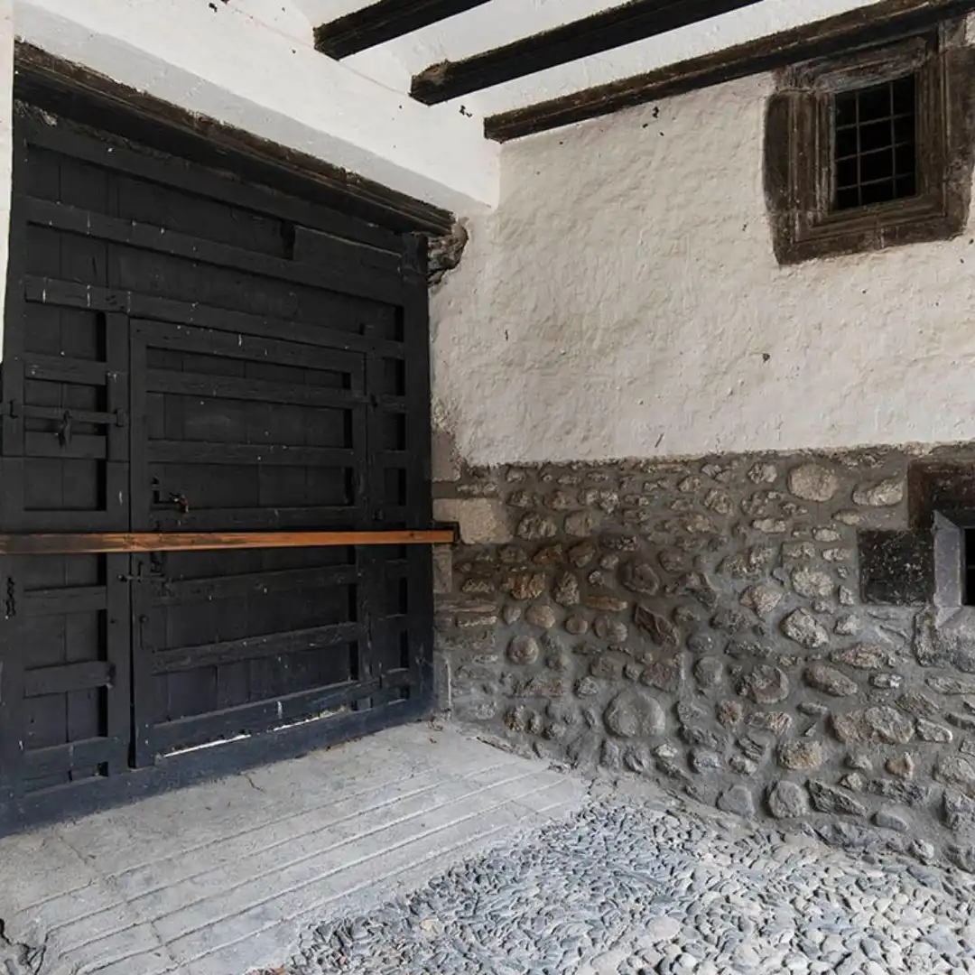 Finca rústica en venda en Benasque amb Jardí privat