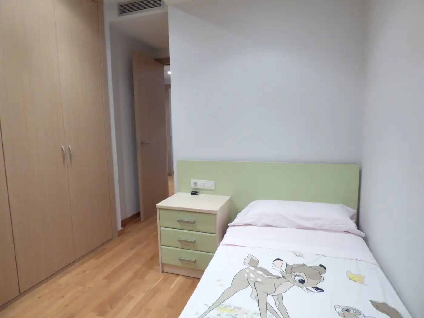 Dormitori de Casa o xalet en venda en Manresa amb Aire condicionat, Calefacció i Terrassa