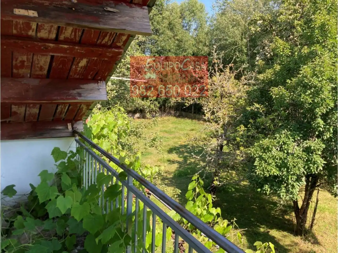 Jardí de Casa o xalet en venda en Begonte amb Jardí privat, Terrassa i Alarma