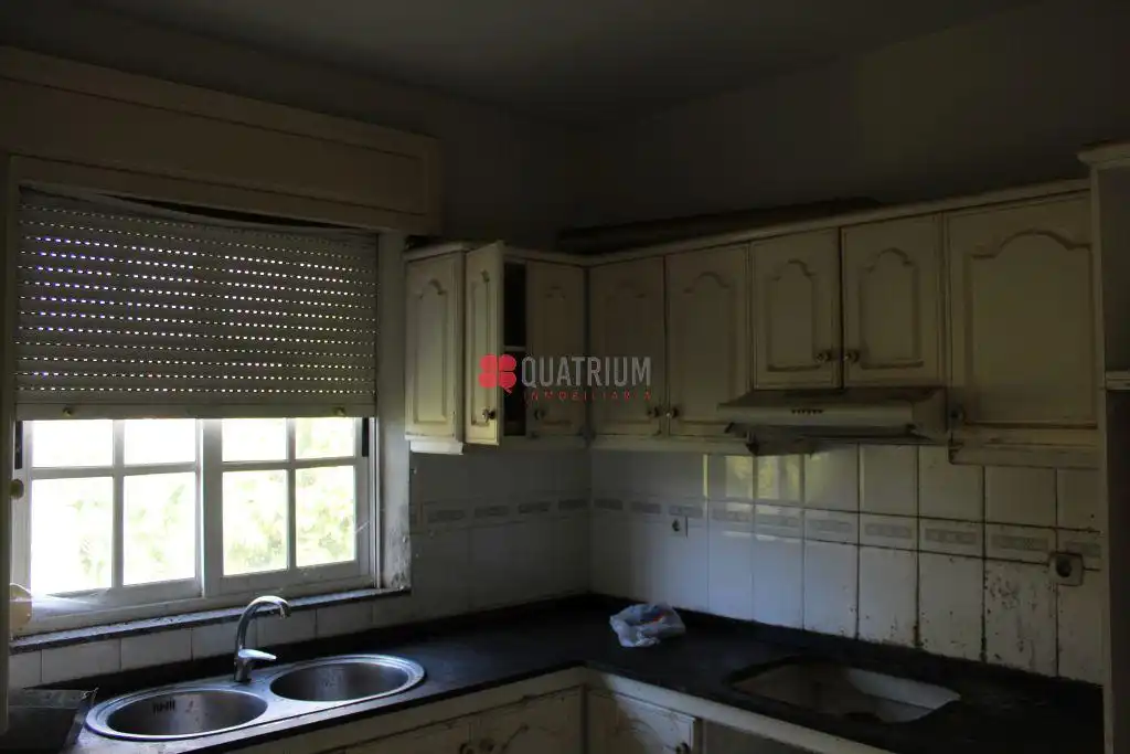 Kitchen of Houses for sale in Santiago de Compostela   with Private garden