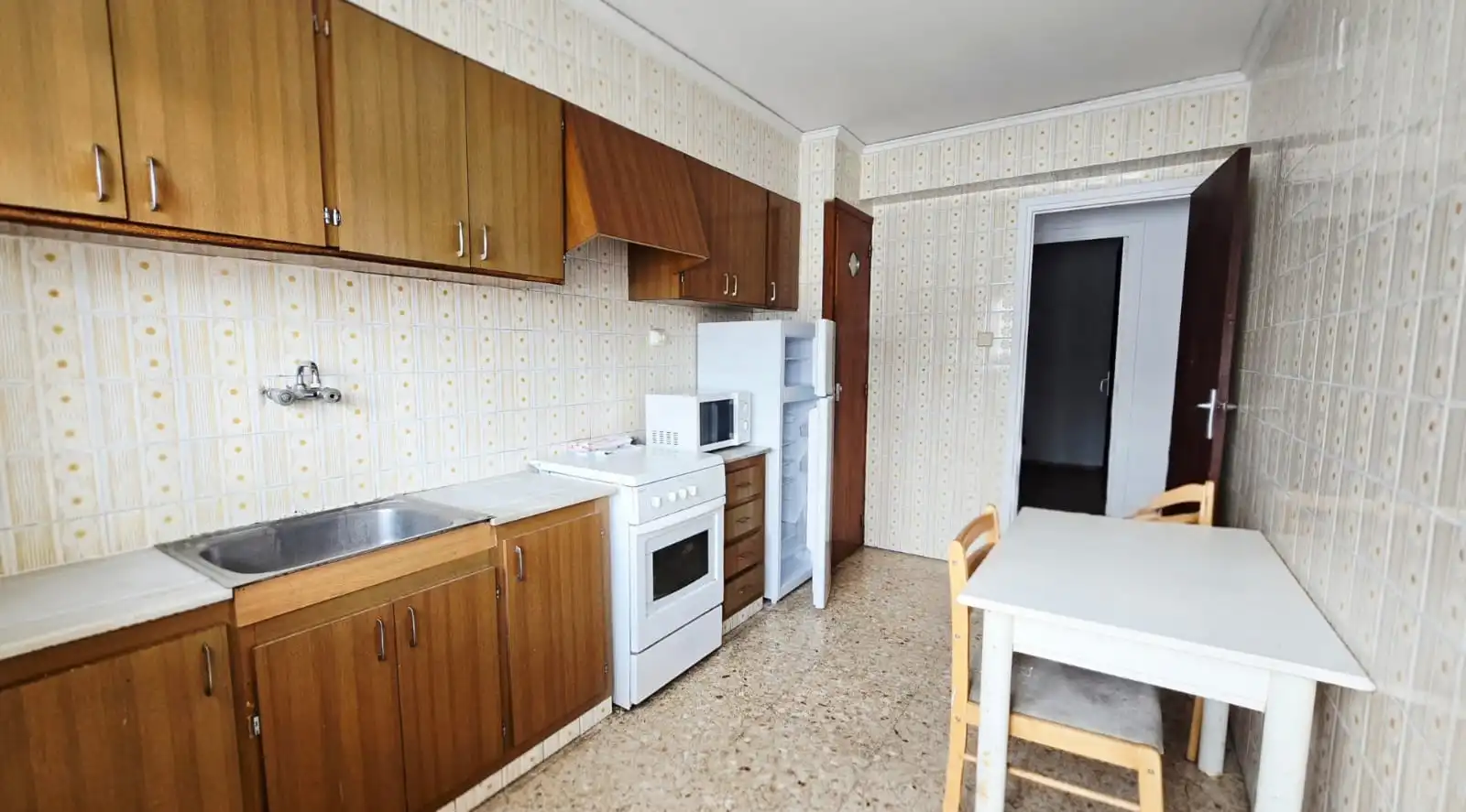 Cuina de Apartament en venda en Oliva amb Terrassa, Moblat i Forn