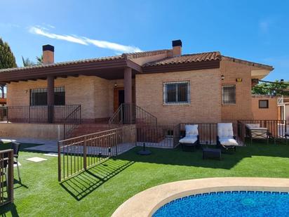 Vista exterior de Casa o xalet en venda en Mutxamel amb Aire condicionat, Calefacció i Jardí privat