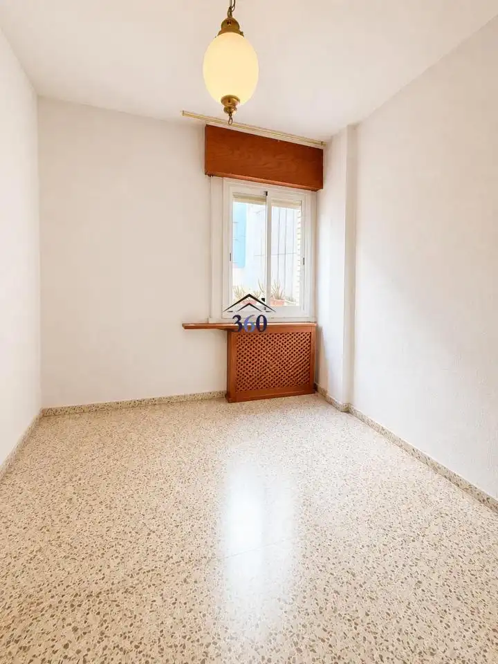 Habitación de Piso en venta en Cáceres con Aire acondicionado, Terraza y Amueblado