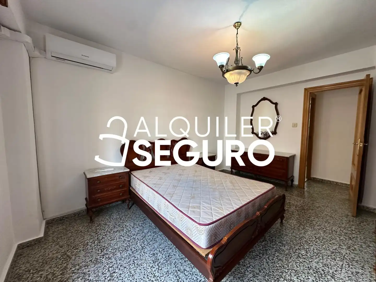 Bedroom of Flat for rent in Valencia  with Air Conditioner and Furnished