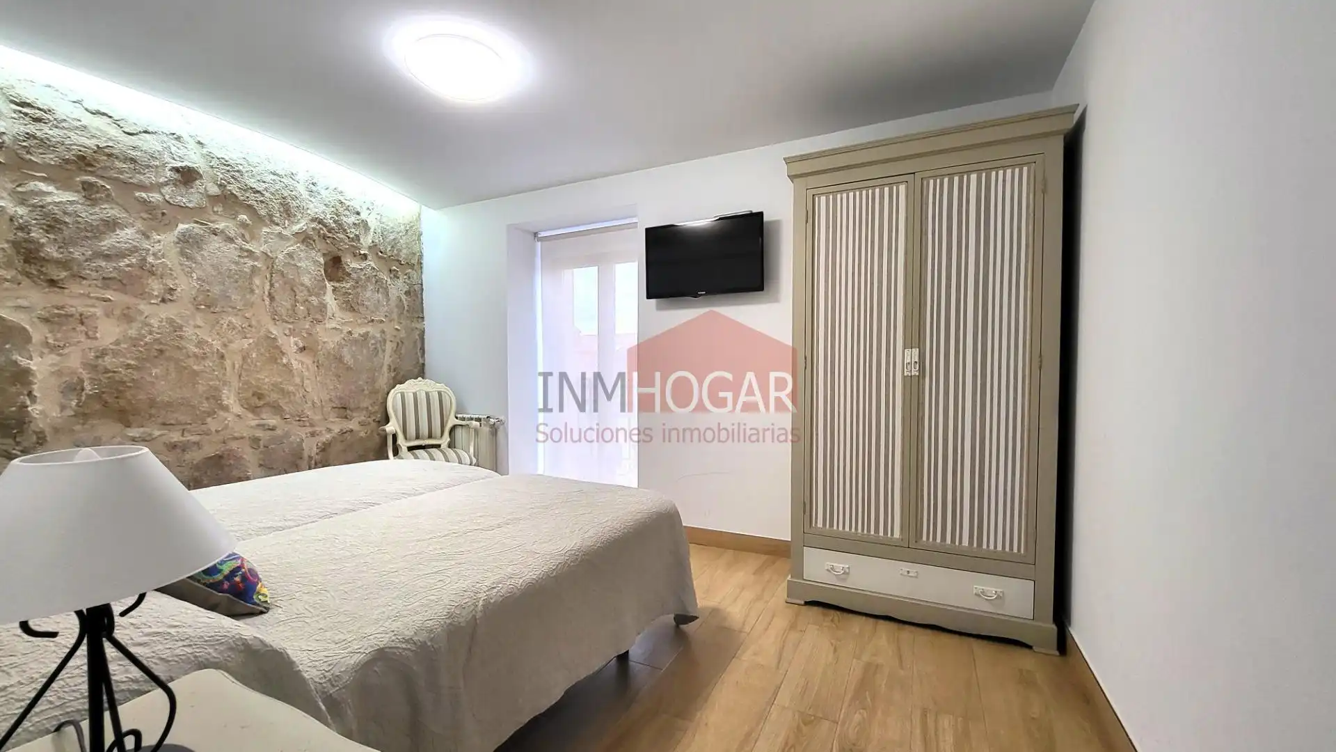 Habitación de Piso en venta en Ávila con Calefacción, Trastero y Balcón