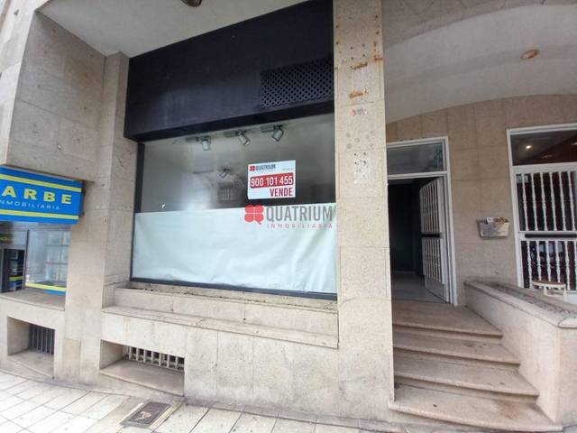Local comercial en Venta en Rúa Luis Vidal Rocha en Sanxenxo pueblo