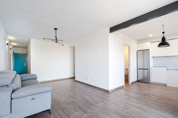 Living room of Flat for sale in  Madrid Capital  with Air Conditioner and Heating