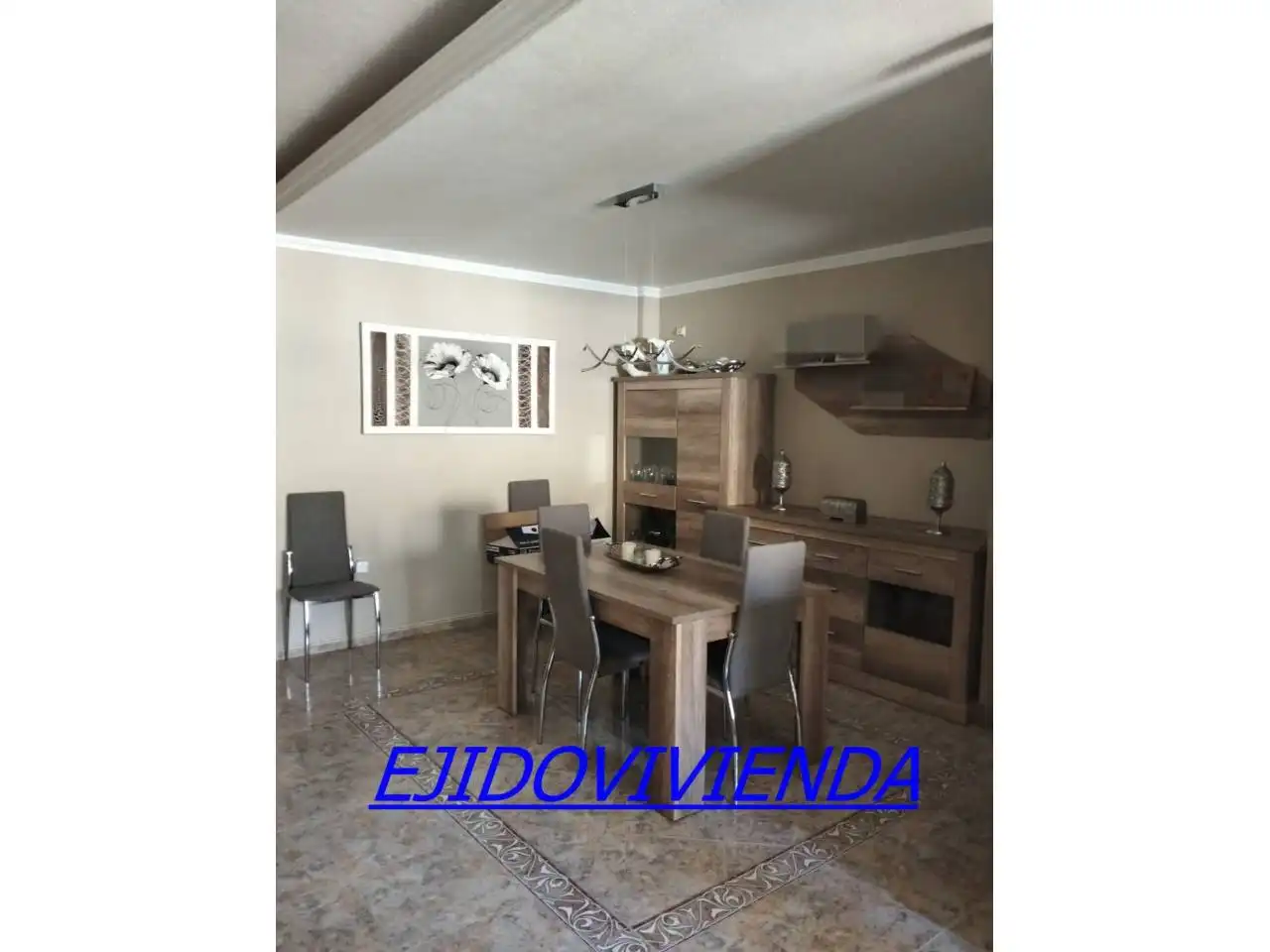 Menjador de Casa o xalet en venda en El Ejido amb Aire condicionat i Terrassa