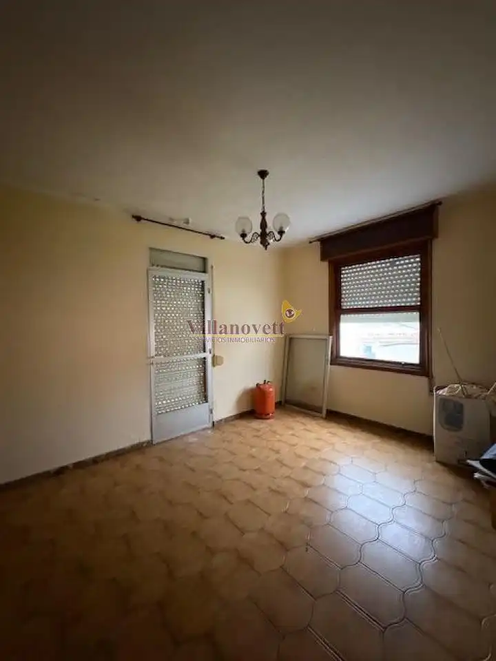 Sala d'estar de Casa o xalet en venda en Vigo  amb Calefacció i Jardí privat