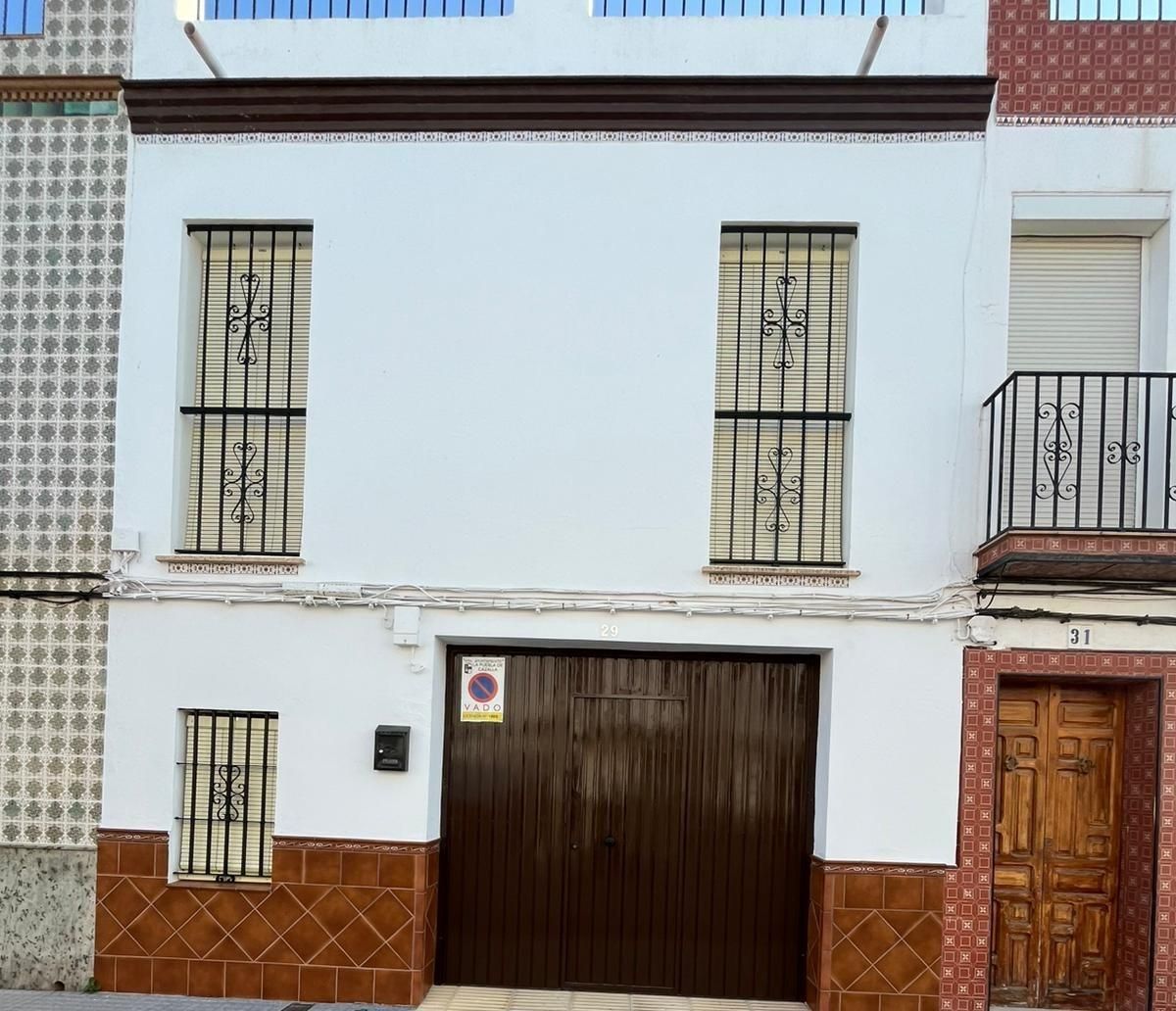 Vista exterior de Casa o xalet en venda en La Puebla de Cazalla