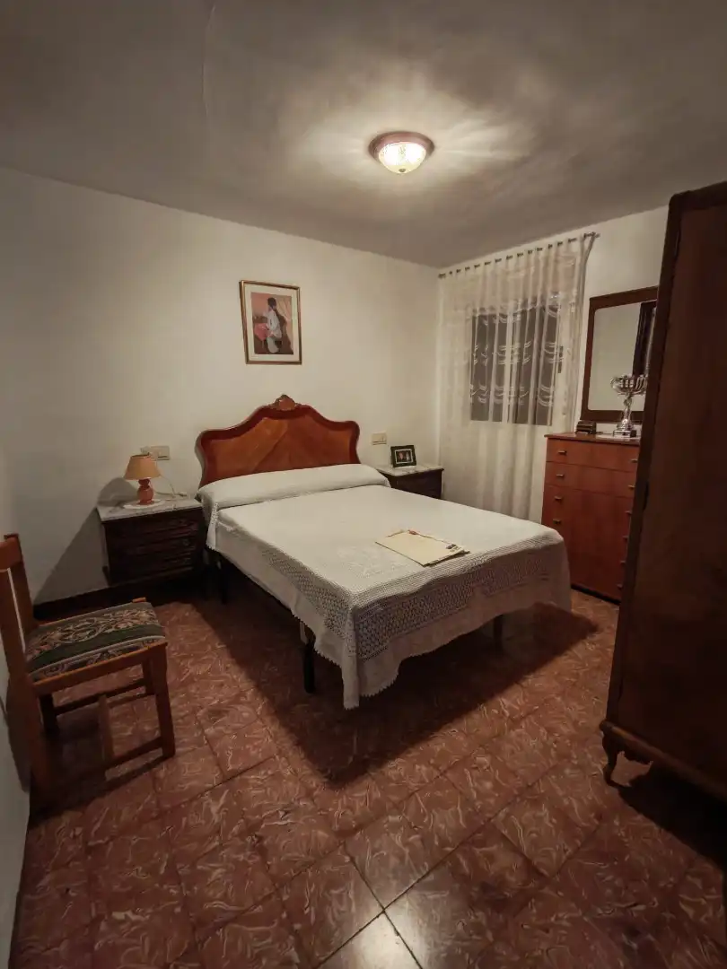 Habitación de Casa o chalet en venta en Buenache de Alarcón con Amueblado, Lavadora y TV