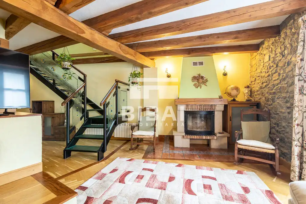 Casa o chalet en venta en Eskoriatza con Calefacción y Terraza