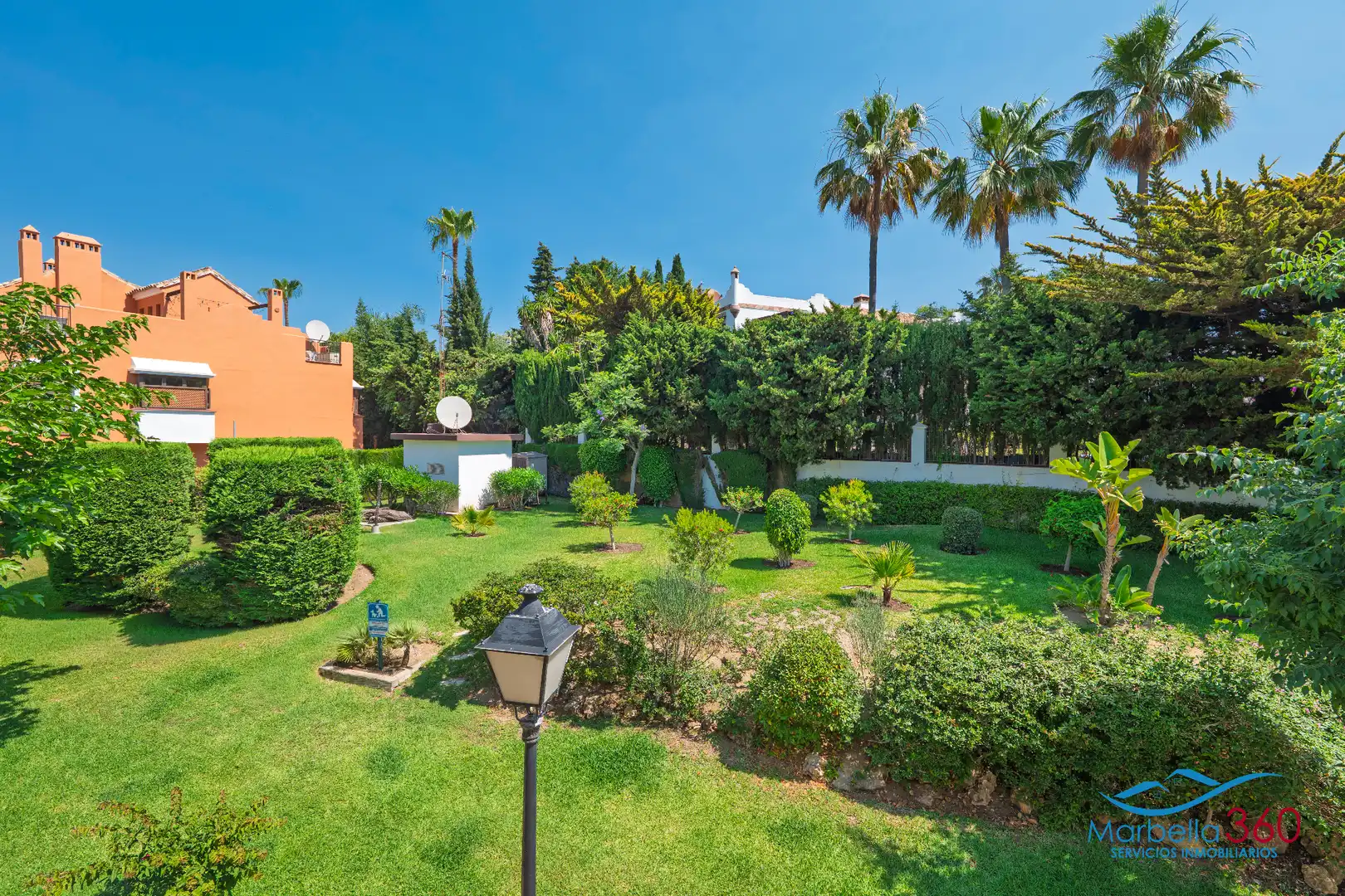 Casa adosada en venda a Alameda del Mar, 2, Bahía de Marbella