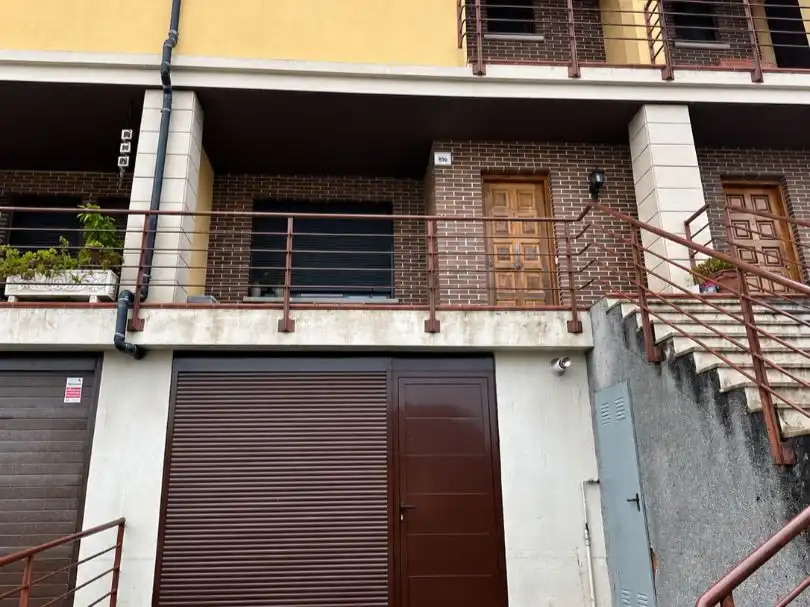 Exterior view of Houses for sale in Boo