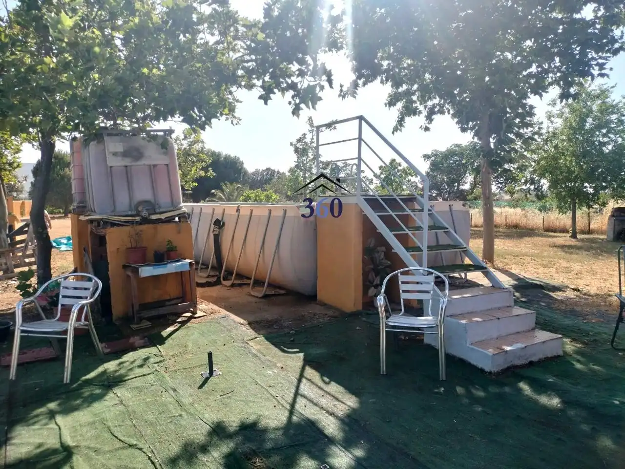 Piscina de Finca rústica en venta en Alcuéscar