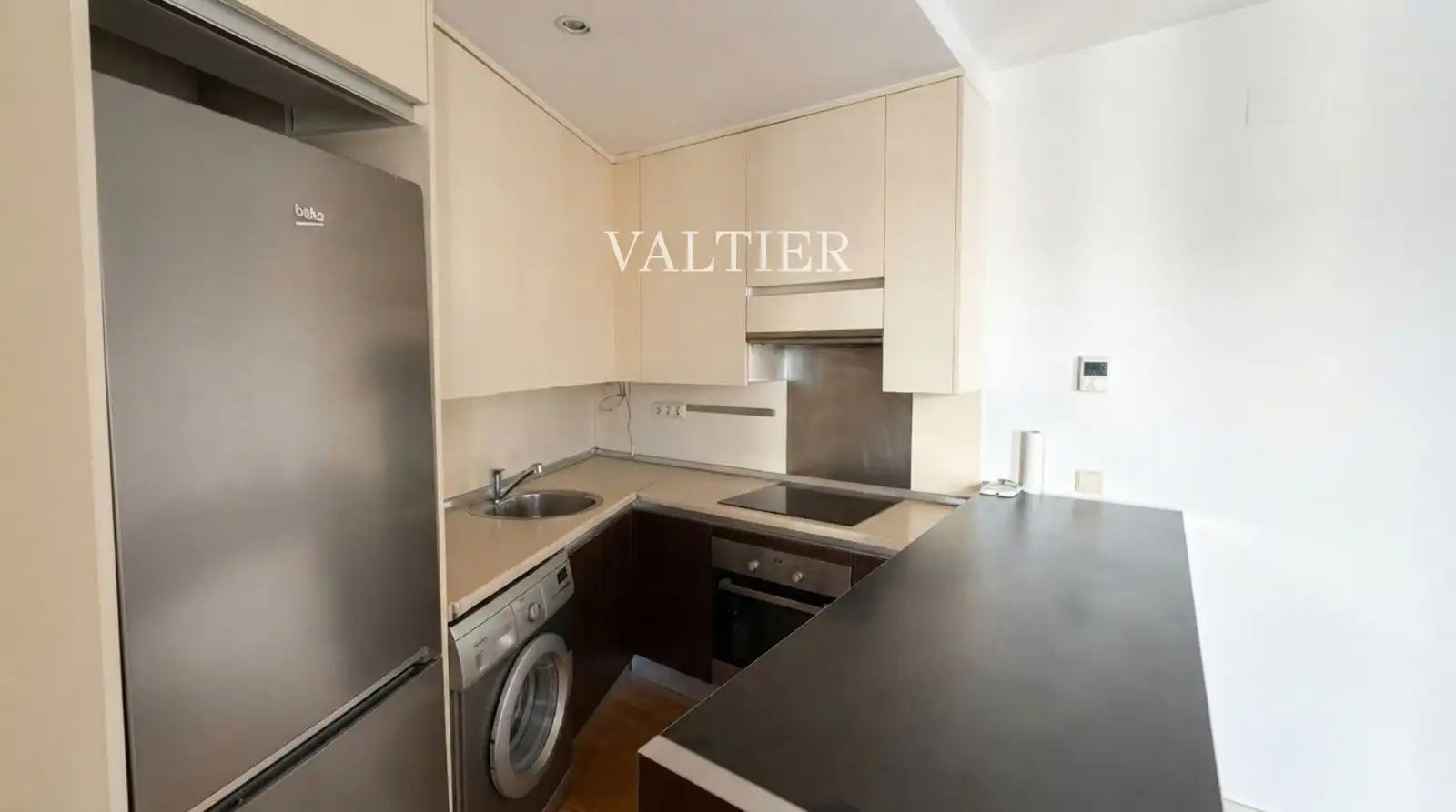 Cocina de Ático de alquiler en Madrid con Aire acondicionado, Calefacción y Terraza