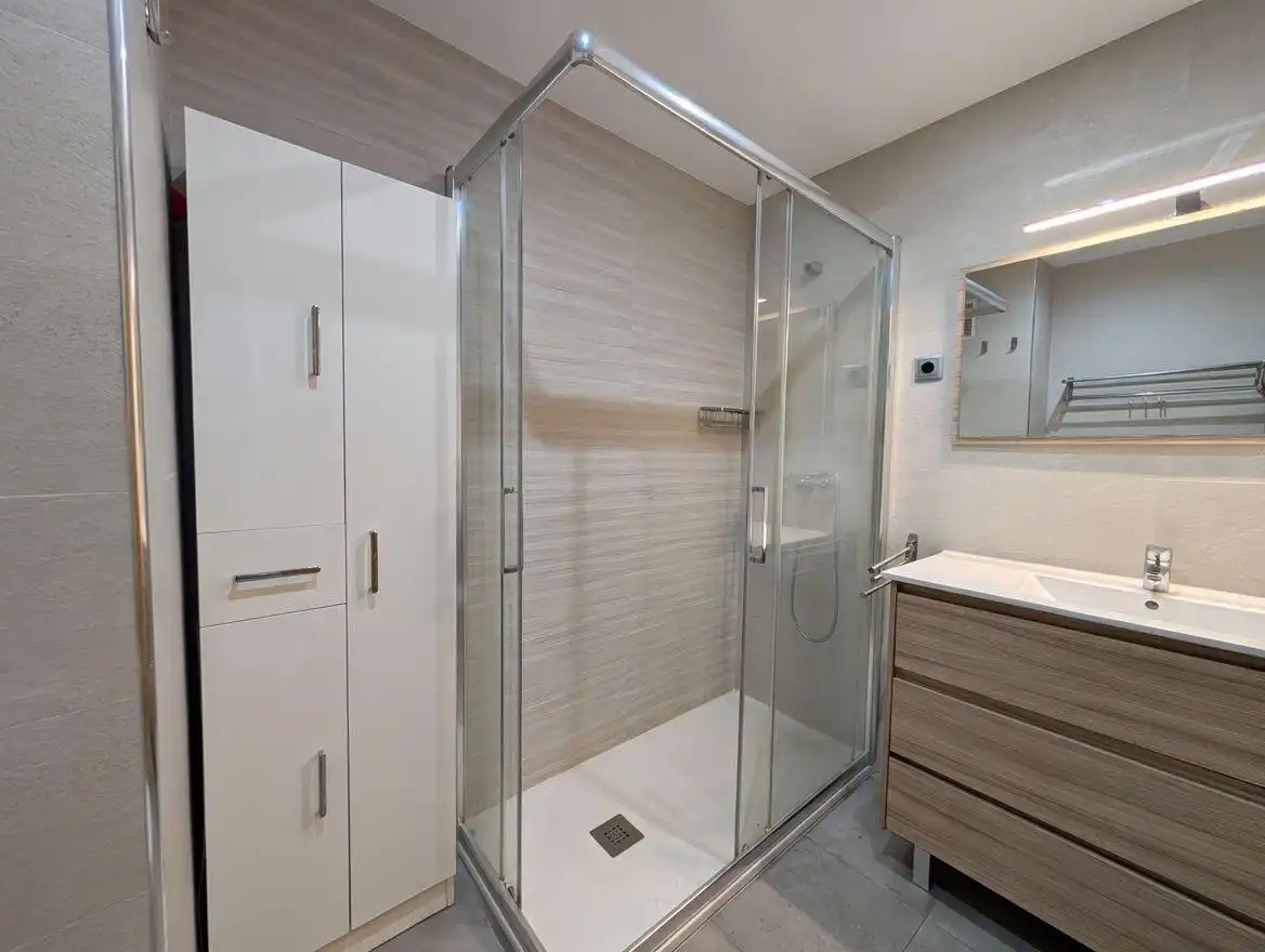 Bathroom of Flat for sale in Molins de Rei  with Air Conditioner