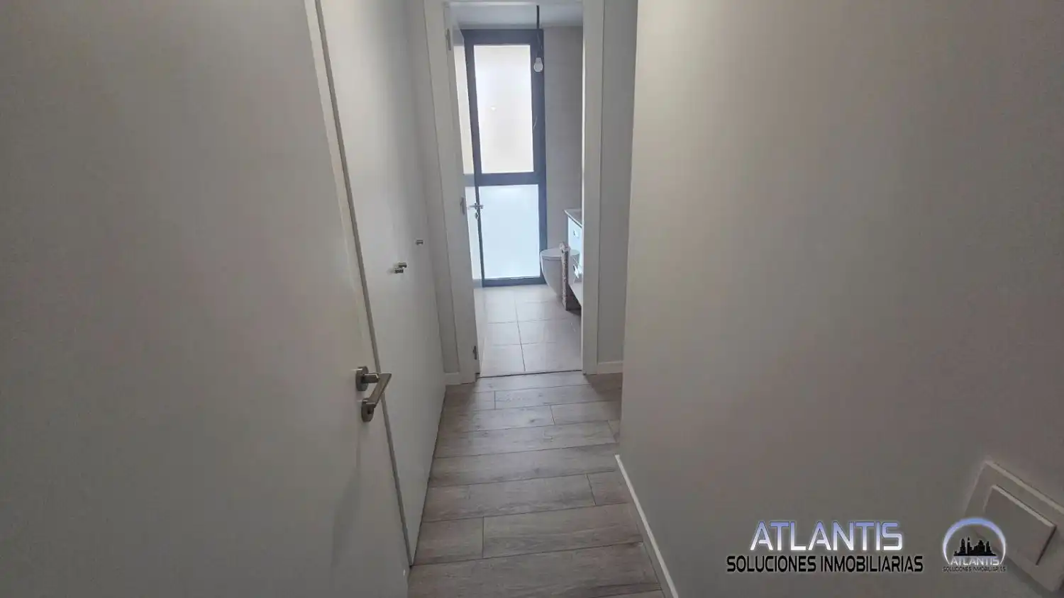 Flat for sale in Sevilla  with Air Conditioner, Heating and Community pool