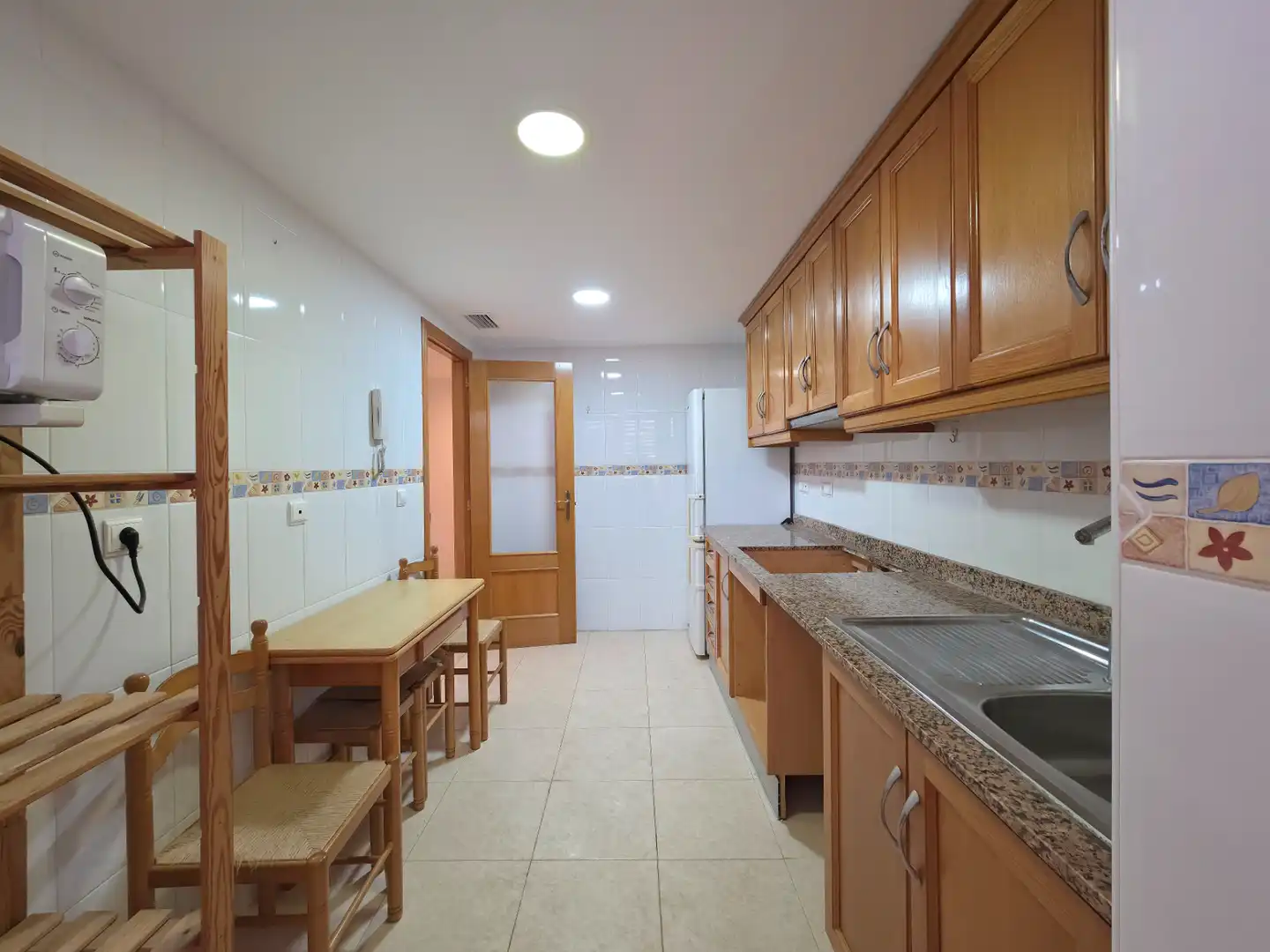 Cuina de Pis en venda en Alicante / Alacant amb Aire condicionat, Terrassa i Piscina comunitària