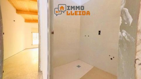Foto 5 de Casa adosada en venta en De L'església, 18, Montgai, Lleida