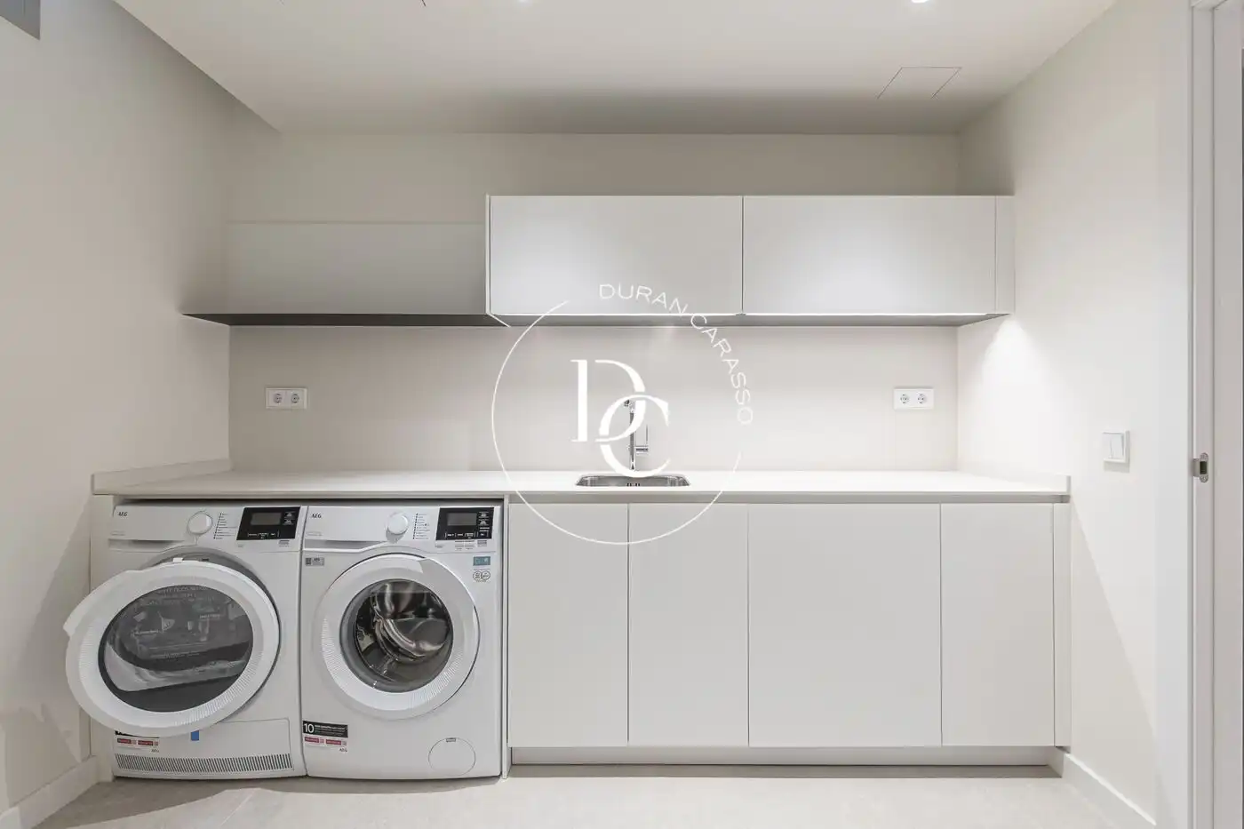Casa con piscina en venta en Carrer Margarida Xirgu, imagen 53