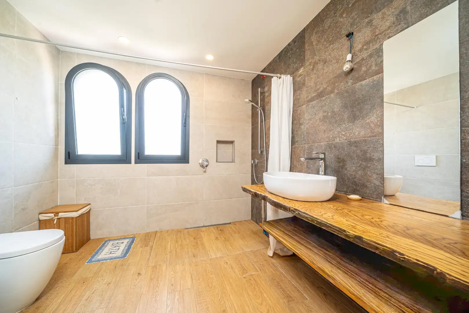 Bany de Casa o xalet en venda en Marratxí amb Jardí privat, Terrassa i Piscina
