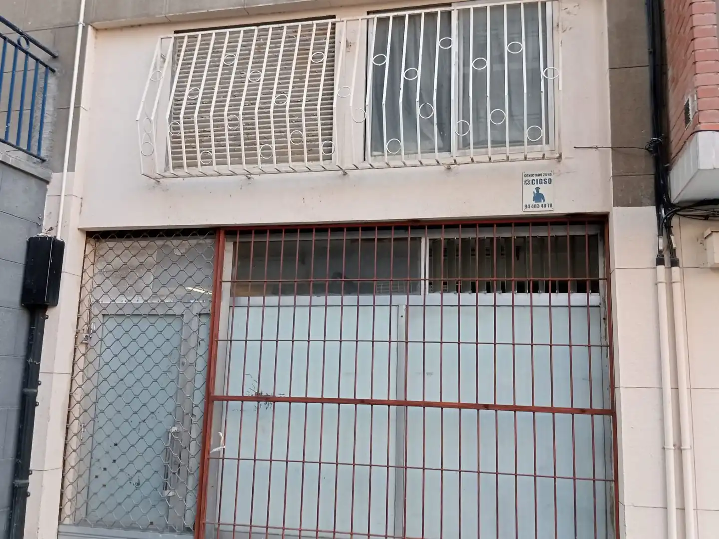 Vista exterior de Local en venda en Portugalete