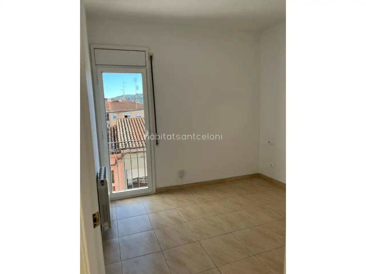 Habitación de Piso de alquiler en Sant Celoni con Calefacción y Balcón