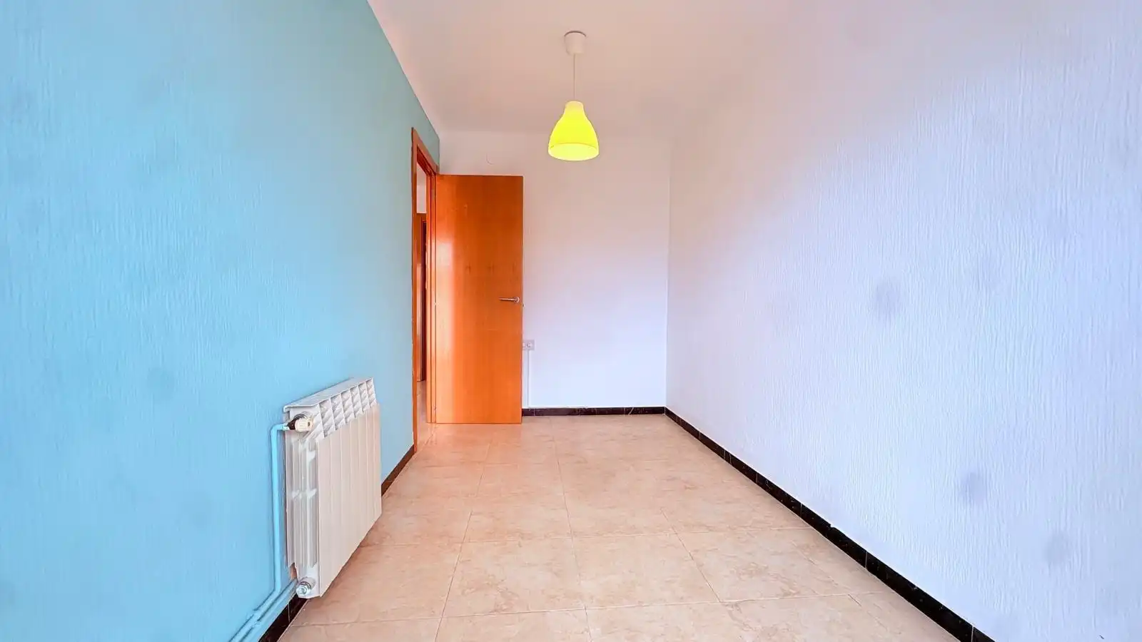 Piso en venta en Castellar del Vallès con Calefacción y Terraza
