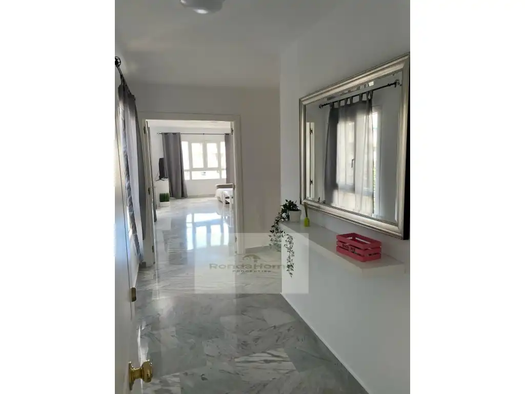 Piso de alquiler en Marbella con Terraza y Piscina