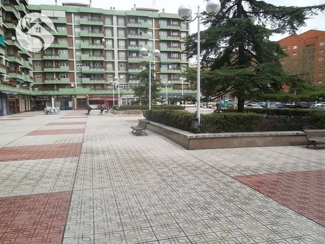 Local comercial en Alquiler en San Fernando - Carretera de Valencia