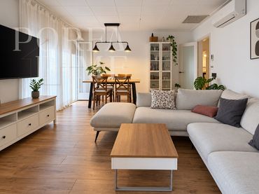 Appartamento con balcone in vendita a Calle Guilleries
