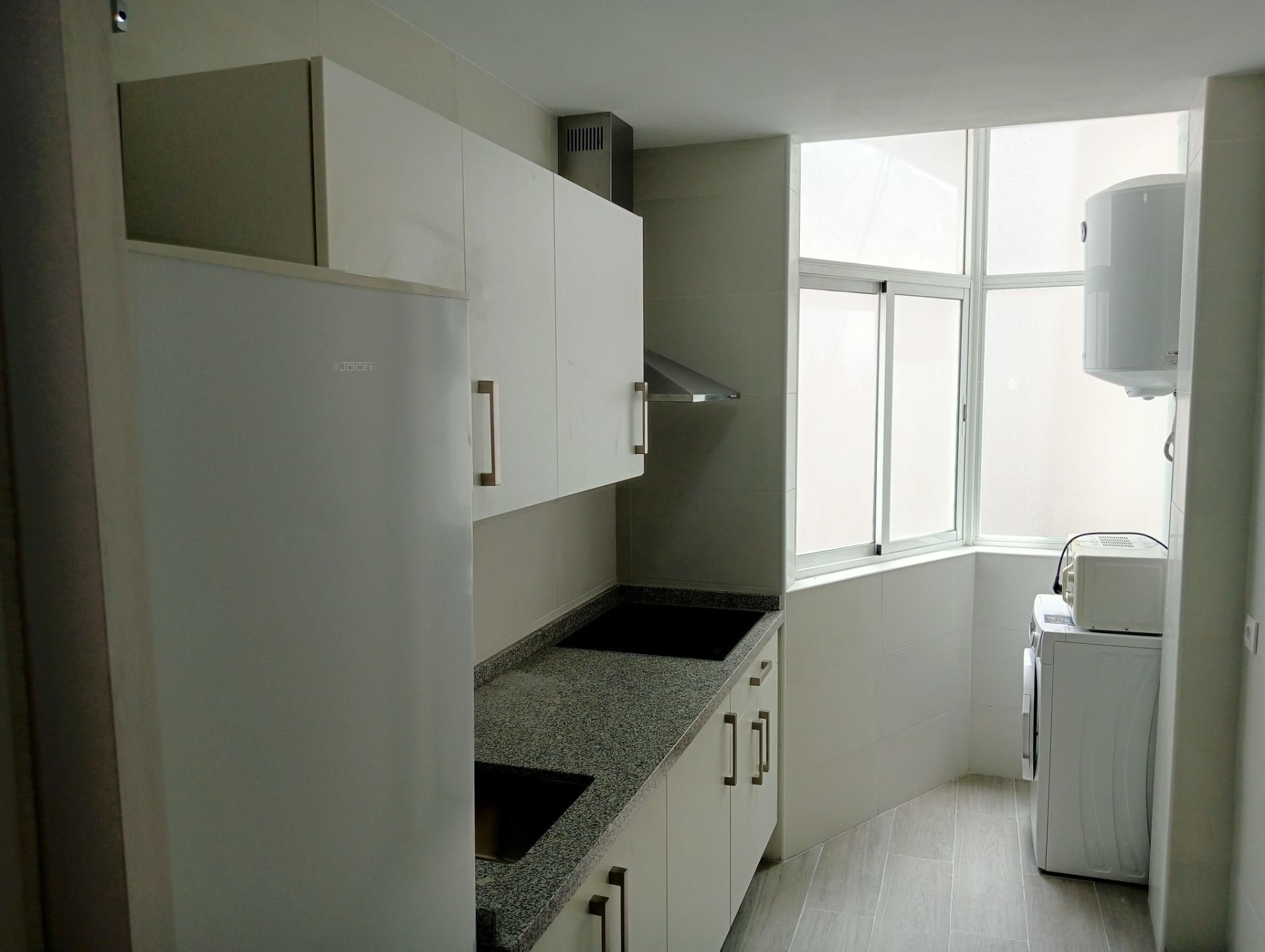 Kitchen of Flat to rent in  Sevilla Capital  with Air Conditioner